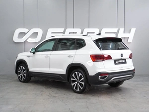 Внедорожник Volkswagen Taos 2023 года, 3129000 рублей, Воронеж