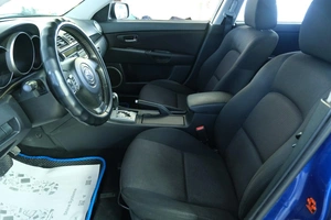 Хетчбэк Mazda 3 2008 года, 569000 рублей, Омск