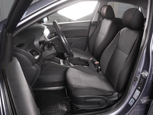 Седан Hyundai Solaris 2018 года, 1362000 рублей, Красный Пахарь