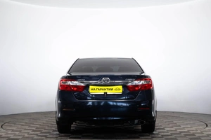 Седан Toyota Camry 2012 года, 1549000 рублей, Пермь