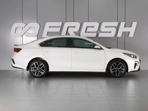 Седан Kia Cerato 2019 года, 1820000 рублей, Красный Пахарь