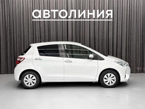Хетчбэк Toyota Vitz 2019 года, 999000 рублей, Красноярск
