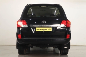 Внедорожник Toyota Land Cruiser 2012 года, 3749000 рублей, Челябинск