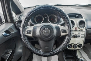 Хетчбэк Opel Corsa 2006 года, 299000 рублей, Барнаул