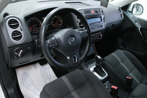 Внедорожник Volkswagen Tiguan 2011 года, 1198000 рублей, Солонцы