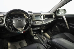 Внедорожник Toyota RAV4 2013 года, 2199000 рублей, Новосибирск