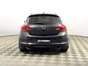 Седан Opel Astra 2013 года, 676200 рублей, Казань