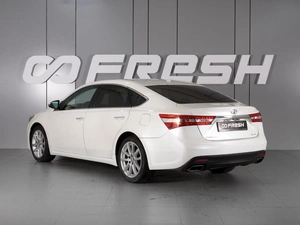 Седан Toyota Avalon 2013 года, 2095000 рублей, Красный Пахарь