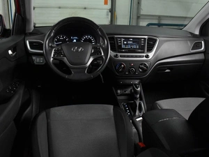 Седан Hyundai Solaris 2017 года, 1347000 рублей, Воронеж