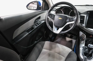 Седан Chevrolet Cruze 2011 года, 649000 рублей, Новокузнецк