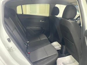 Хетчбэк Kia Rio X-Line 2018 года, 1129000 рублей, Ачинск