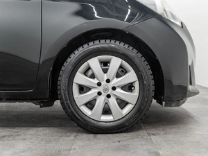 Хетчбэк Toyota Ractis 2011 года, 900000 рублей, Красноярск