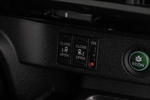 Минивэн Honda Stepwgn Spada 2019 года, 2199000 рублей, Кемерово