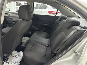 Седан Chevrolet Aveo 2014 года, 499999 рублей, Ачинск