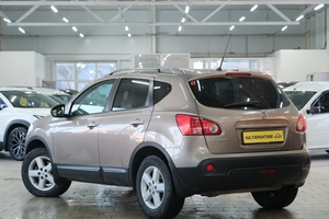 Внедорожник Nissan Qashqai 2009 года, 989000 рублей, Омск