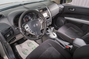 Внедорожник Nissan X-Trail 2013 года, 1549000 рублей, Томск