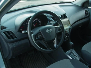 Седан Hyundai Solaris 2011 года, 859000 рублей, Владимир