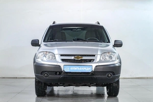Внедорожник Chevrolet Niva 2018 года, 849000 рублей, Челябинск