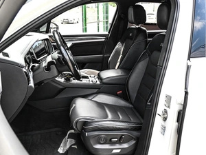 Внедорожник Volkswagen Touareg 2018 года, 3759000 рублей, Кирилловка