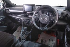 Хетчбэк Toyota Yaris 2021 года, 1319000 рублей, Томск