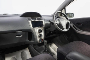 Хетчбэк Toyota Vitz 2008 года, 699000 рублей, Новосибирск