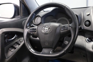 Внедорожник Toyota RAV4 2010 года, 1499000 рублей, Новосибирск