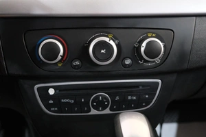 Седан Renault Fluence 2012 года, 759000 рублей, Омск