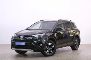 Внедорожник Toyota RAV4 2016 года, 2599000 рублей, Омск