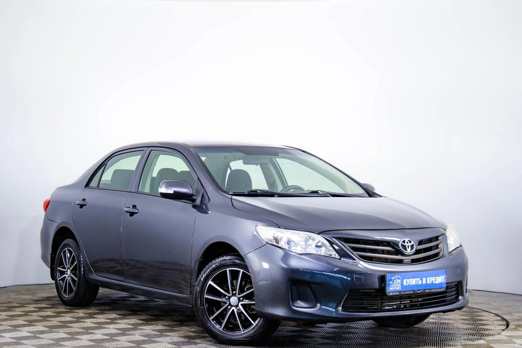 Седан Toyota Corolla 2013 года, 1049000 рублей, Пермь