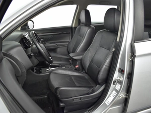 Внедорожник Mitsubishi Outlander 2016 года, 1797900 рублей, Казань