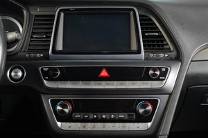 Седан Hyundai Sonata 2019 года, 2319000 рублей, Тюмень