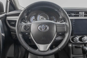 Седан Toyota Corolla 2013 года, 1349000 рублей, Барнаул