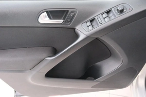 Внедорожник Volkswagen Tiguan 2013 года, 1299000 рублей, Красноярск
