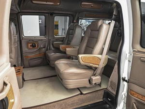 Минивэн GMC Savana 2010 года, 4219000 рублей, Ставрополь