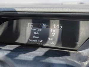 Минивэн Toyota Voxy 2014 года, 1699000 рублей, Краснодар