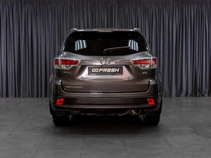 Внедорожник Toyota Highlander 2014 года, 2839000 рублей, Тюмень