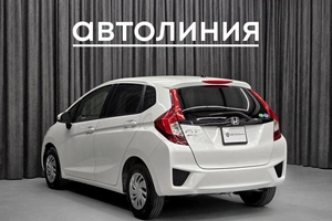 Хетчбэк Honda Fit 2014 года, 920000 рублей, Красноярск