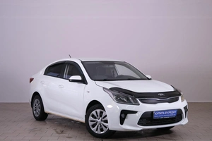 Седан Kia Rio 2018 года, 1079000 рублей, Омск