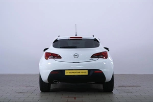 Хетчбэк Opel Astra GTC 2012 года, 799000 рублей, Омск