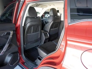 Внедорожник Geely Atlas Pro 2024 года, 2222000 рублей, Санкт-Петербург