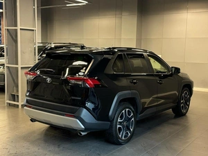 Внедорожник Toyota RAV4 2019 года, 3497000 рублей, Красноярск