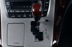 Минивэн Toyota Alphard 2010 года, 2189000 рублей, Челябинск