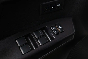 Внедорожник Toyota RAV4 2017 года, 2499000 рублей, Оренбург