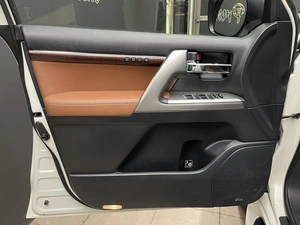 Внедорожник Toyota Land Cruiser 2014 года, 3750000 рублей, Красноярск