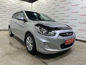 Хетчбэк Hyundai Solaris 2013 года, 865000 рублей, Красноярск