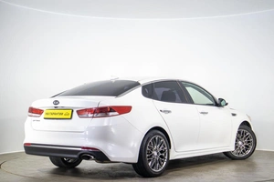 Седан Kia Optima 2016 года, 1679000 рублей, Оренбург