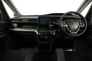 Минивэн Honda Stepwgn Spada 2015 года, 1849000 рублей, Новосибирск