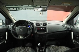 Хэтчбек Renault Sandero 2015 года, 860000 рублей, Курск