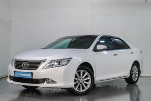 Седан Toyota Camry 2013 года, 1879000 рублей, Челябинск