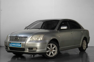 Седан Toyota Avensis 2005 года, 619000 рублей, Челябинск